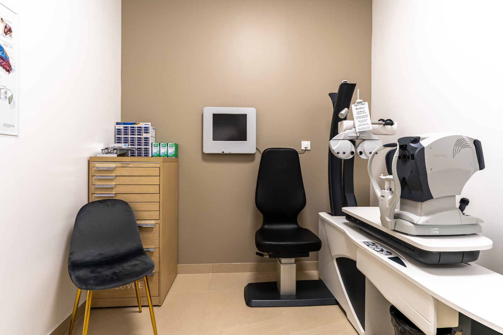 Intérieur du centre ophtalmologique